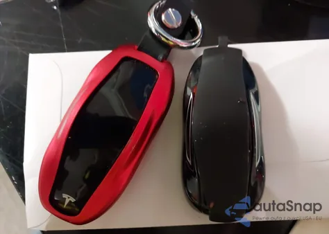 2016 Tesla Model S 60D/70D/75D/85D/90D из США, поврежденный, VIN 5YJSA1E23GF149794